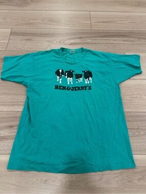 Ben and Jerry’s Vintage 1992 Green Cows Vermonts Finest T-Shirt Men’s Size XL